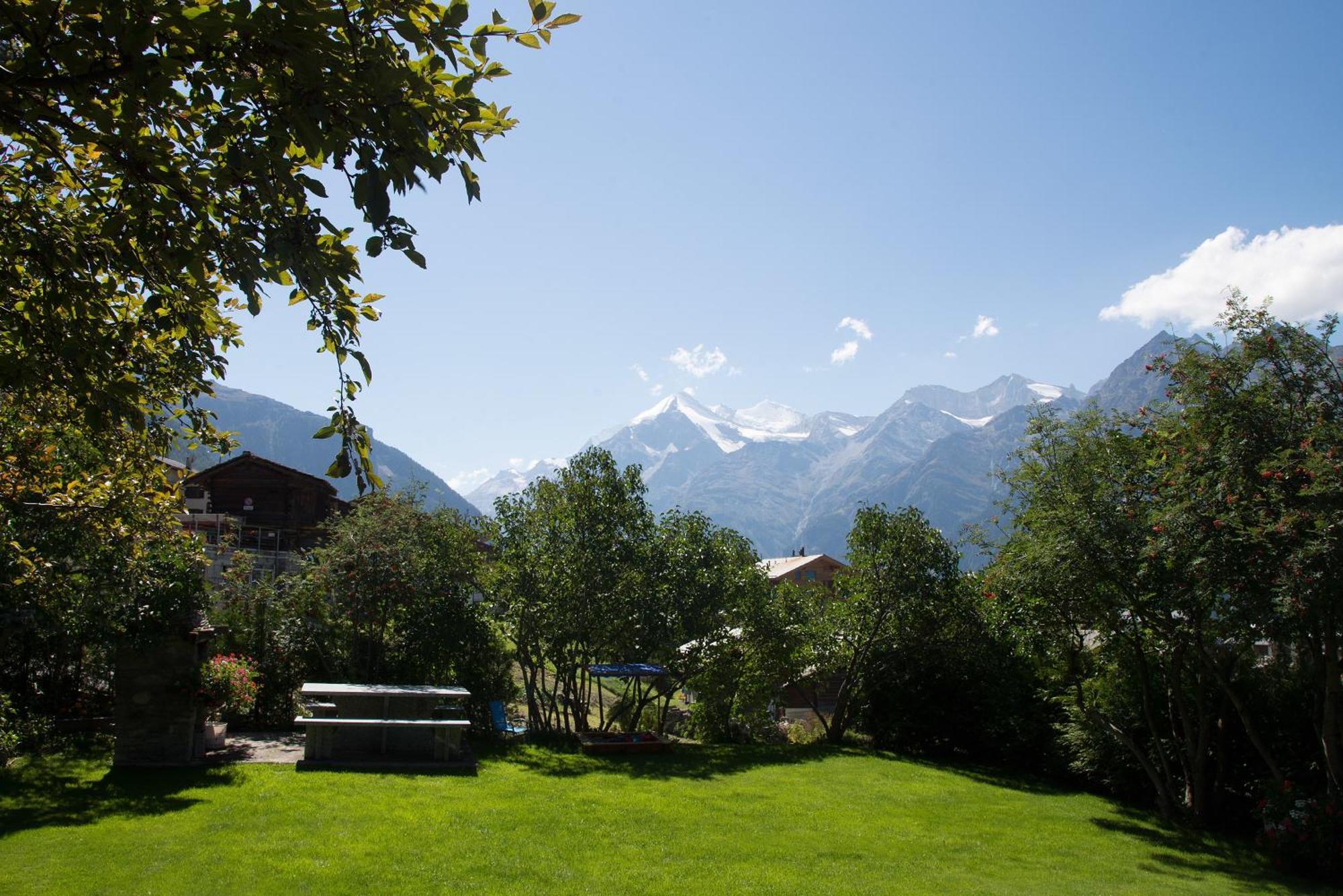 Chalet Soldanella Grächen Стая снимка